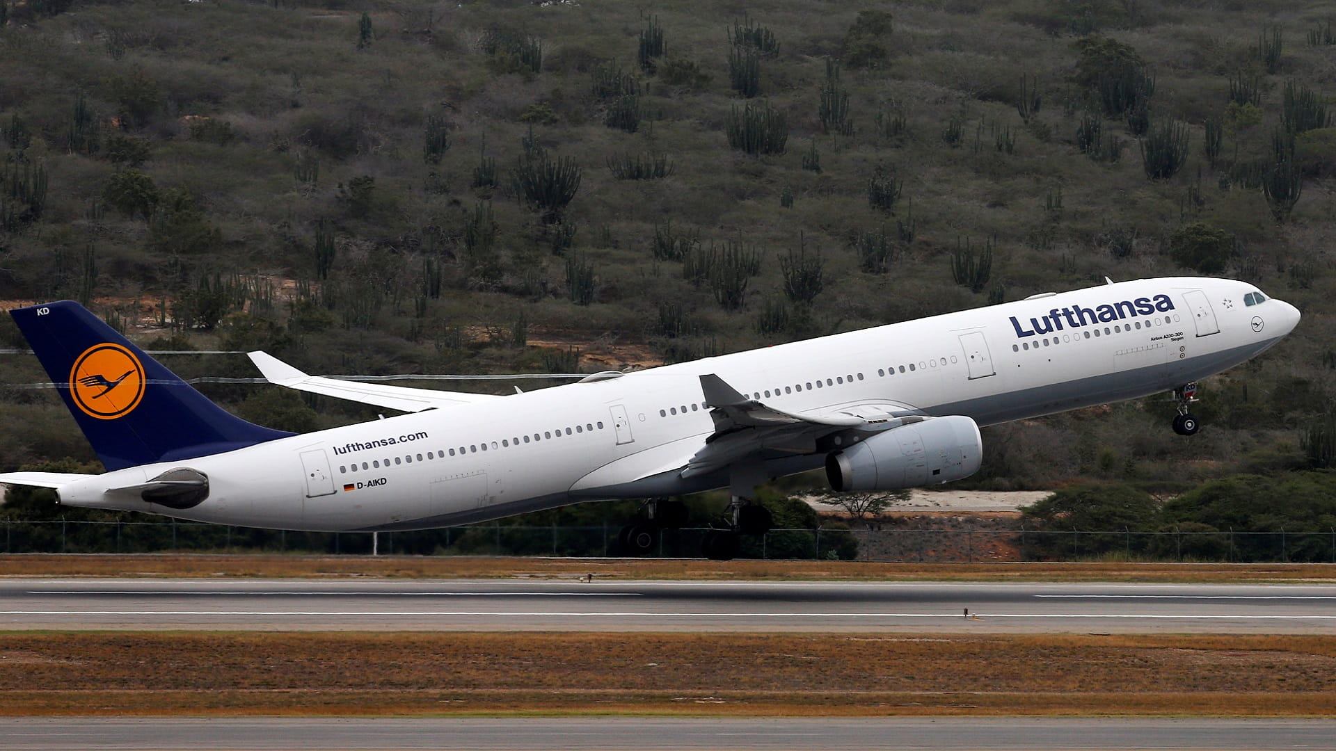 لوفتهانزا تمدد تعليق الرحلات إلى تل أبيب وطهران حتى 4 سبتمبر