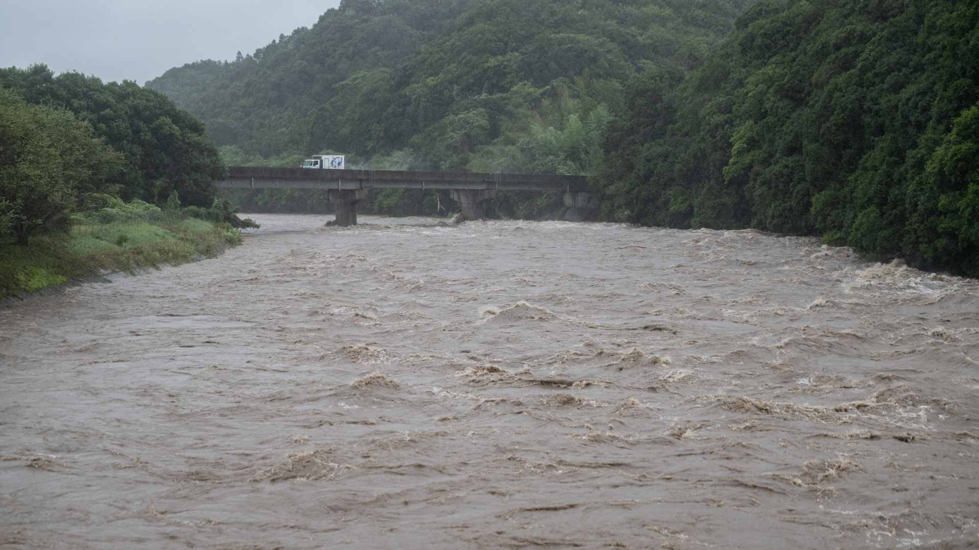 Typhoon Shanshan makes landfall in Japan, killing 3 