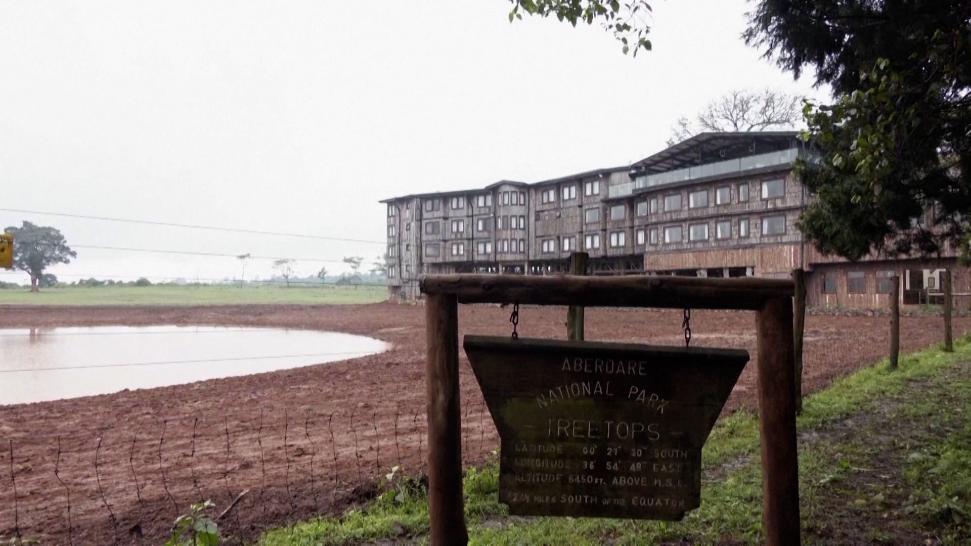 كينيا تعيد افتتاح فندق "تري توپس" بعد إغلاقه بسبب كورونا 