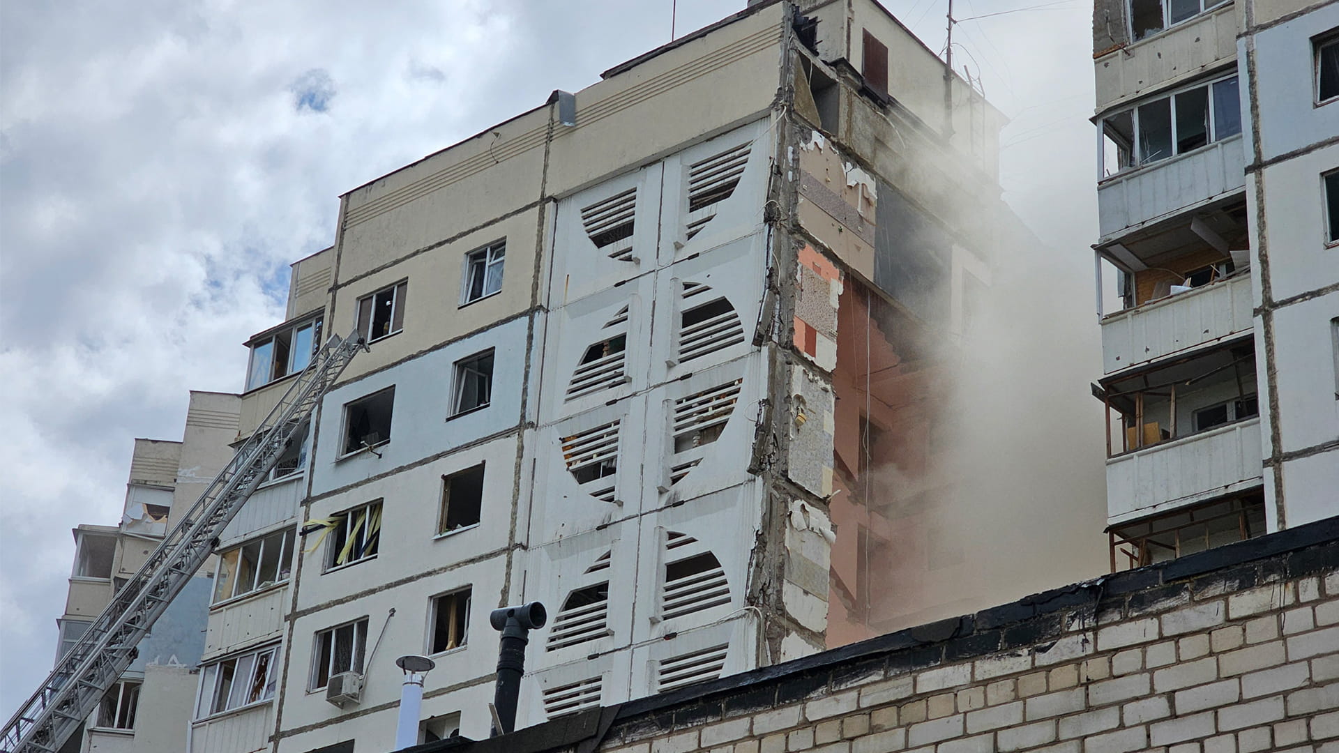 روسيا: وفاة 5 وإصابة 37 في هجوم شنته أوكرانيا على بيلغورود 