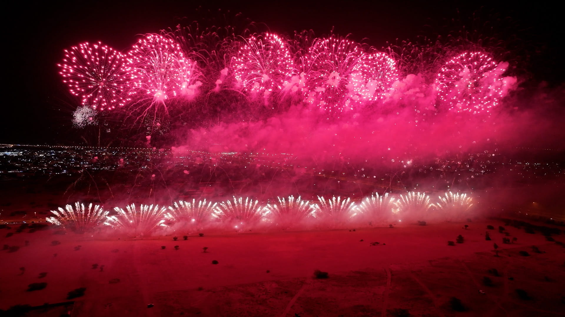 Image for the title: Al Ain sets Guinness Record for longest fireworks display 