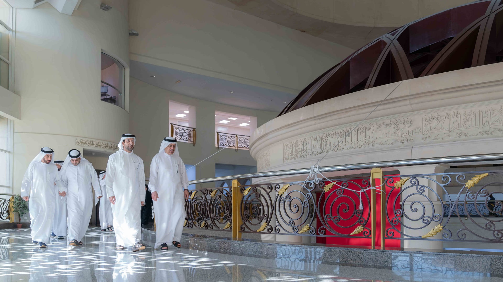 Sultan bin Ahmed Al Qasimi visits Sharjah Court 