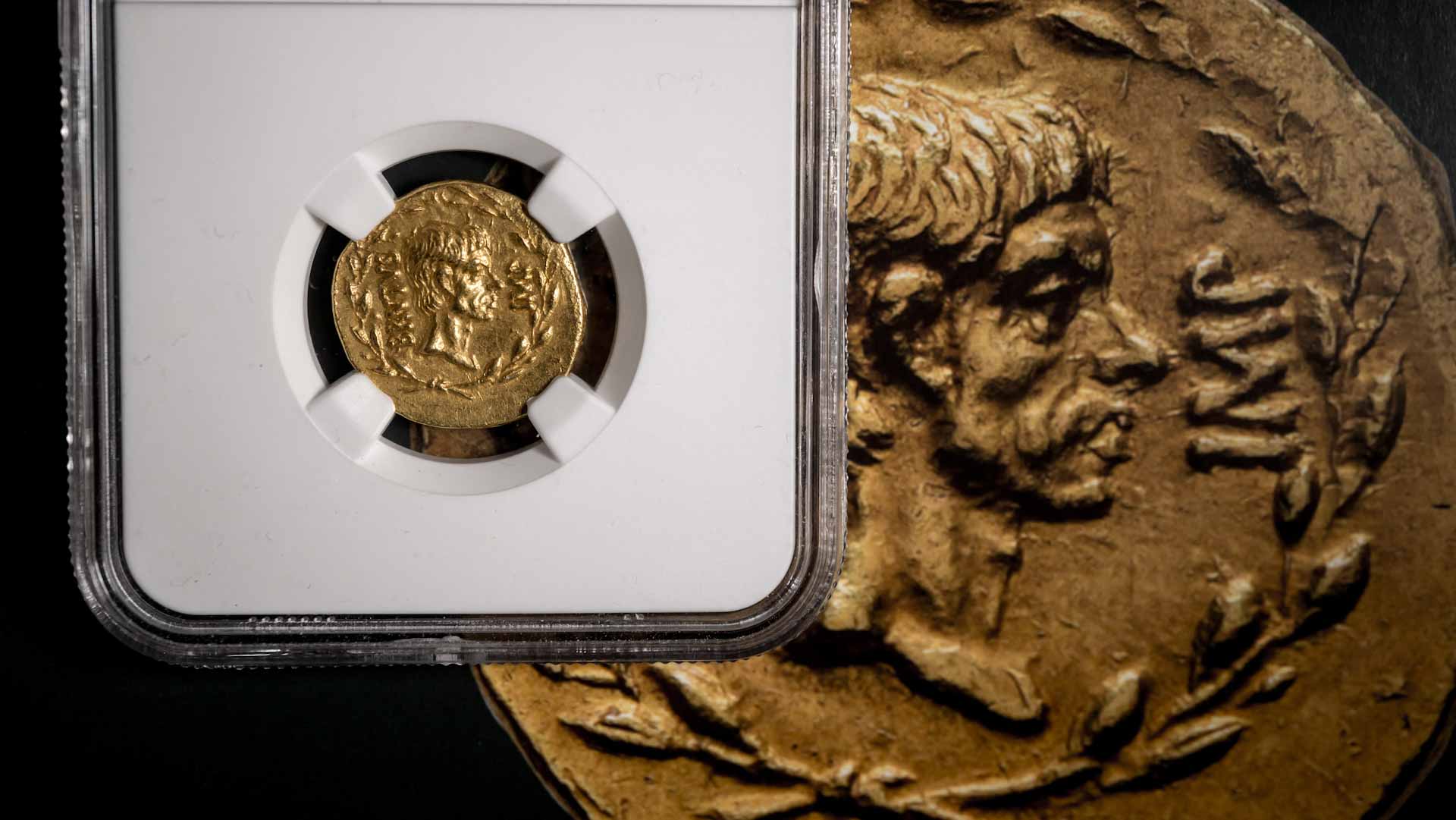 Image for the title: Rare Roman coin featuring Brutus up for auction in Geneva 