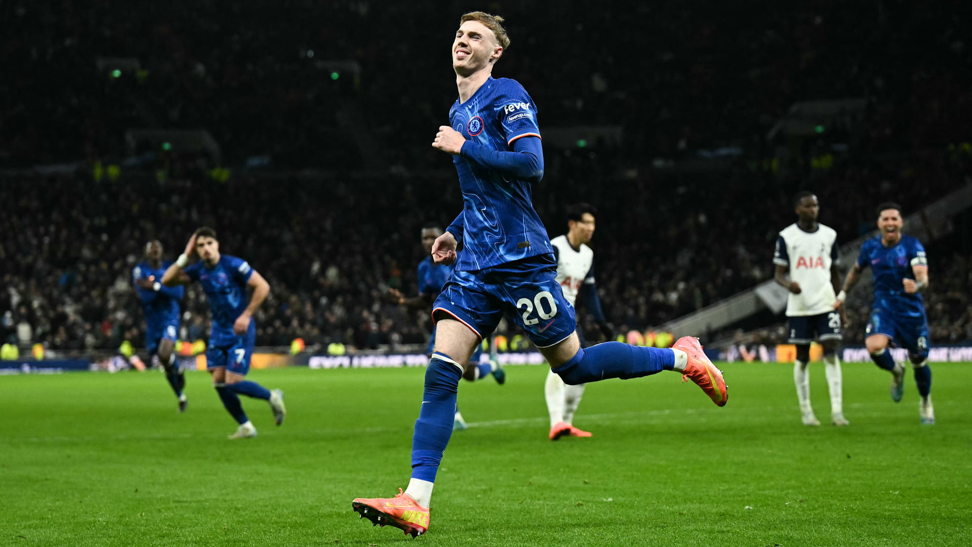 تشيلسي يقلب الطاولة على توتنهام في الدوري الإنجليزي