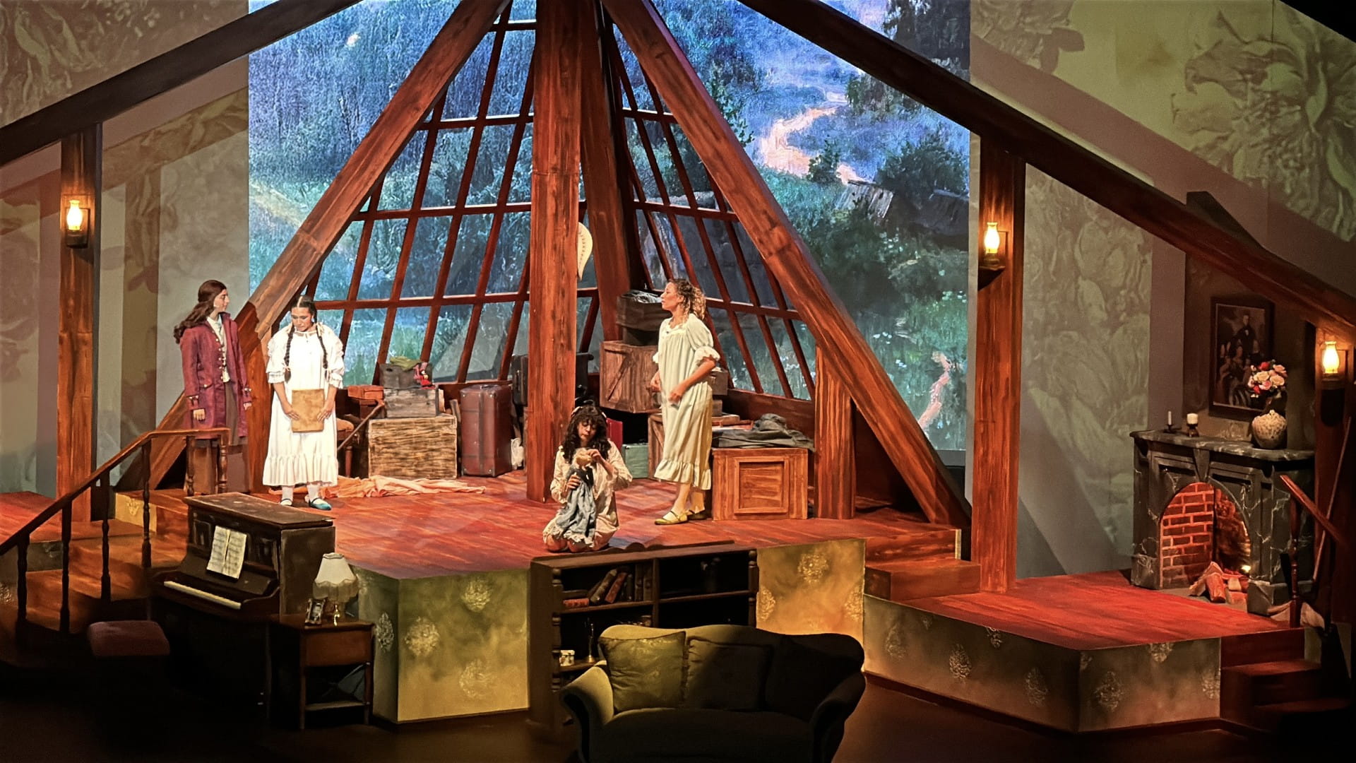 بالشارقة.. مسرحية "نساء صغيرات" تحتفي بموهبة الطلاب وإبداعاتهم