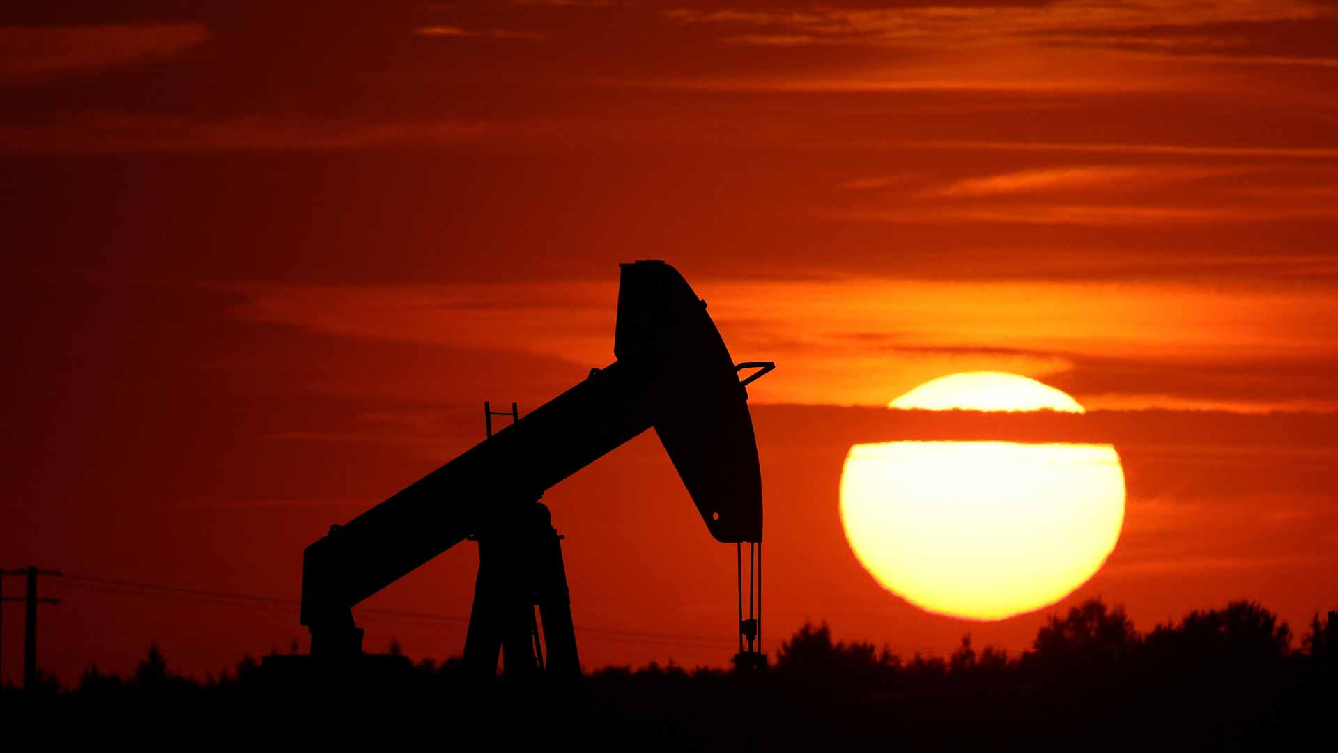 الذهب الأسود يصعد مدعوماً بتوقعات ارتفاع الطلب من الصين في 2025   