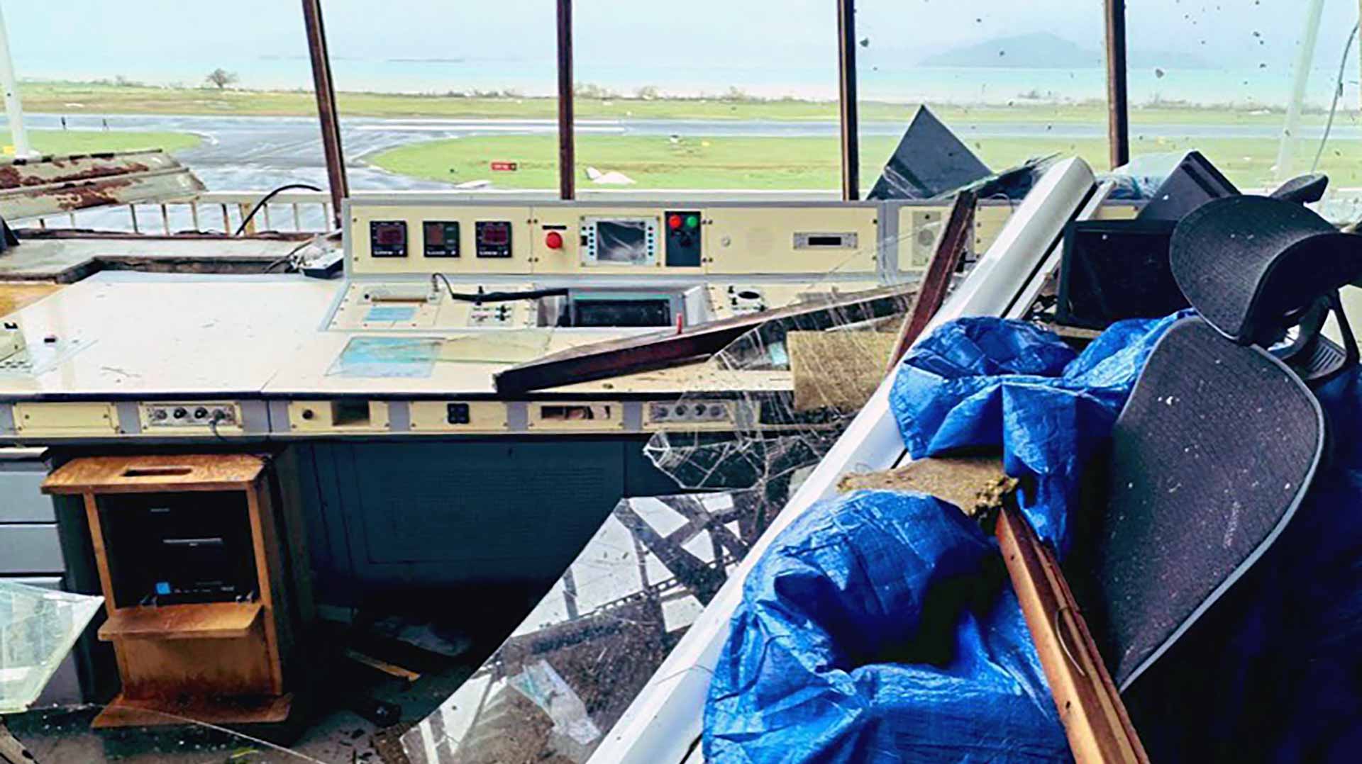 إعصار يضرب جزيرة مايوت الفرنسية ويقتل شخصين 