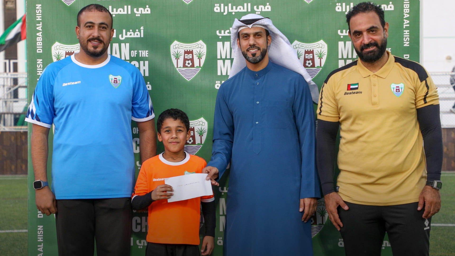 Dibba Al Hisn Football Club honours its distinguished players  2
