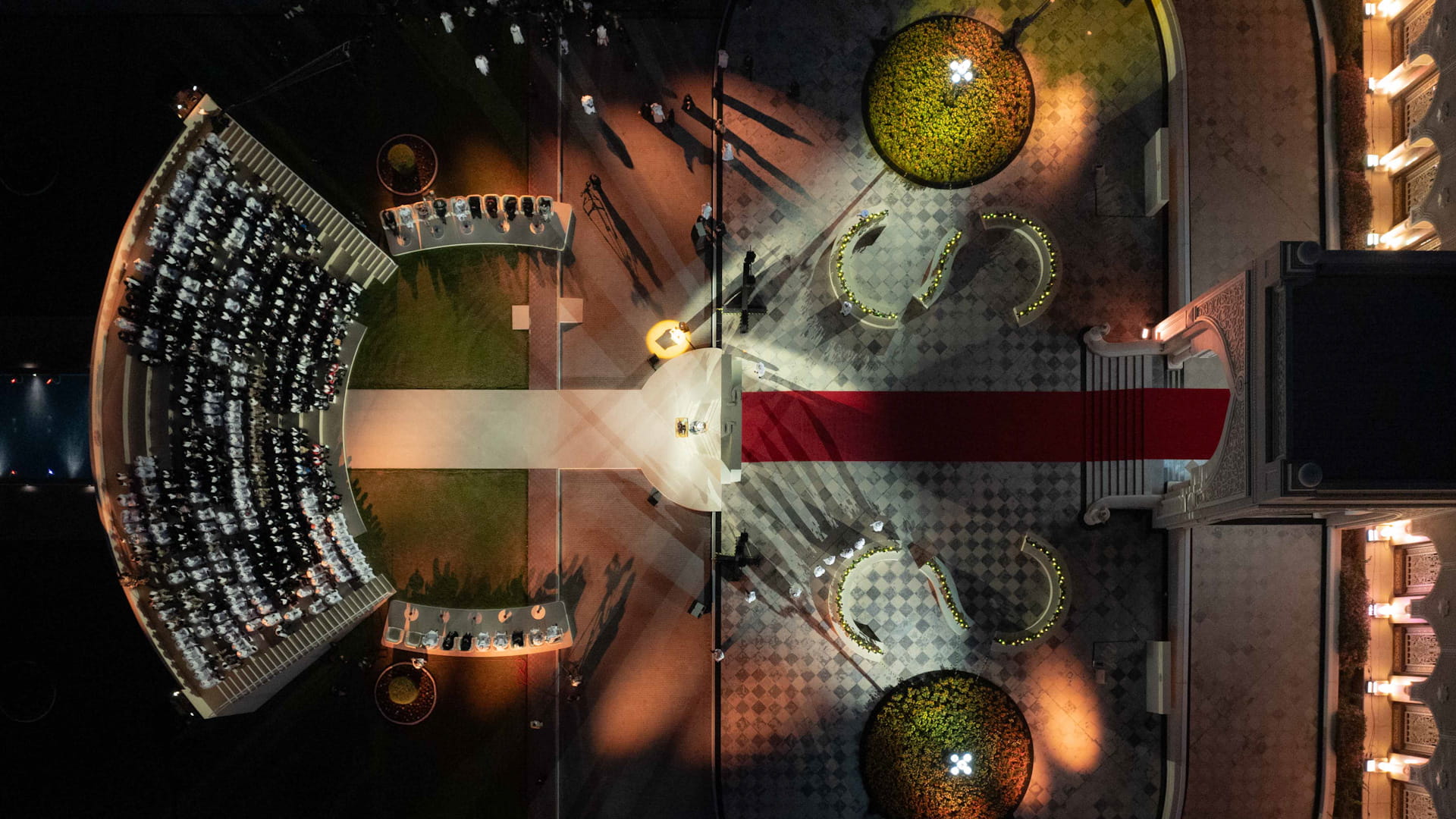 حاكم الشارقة يشهد تكريم الفائزين بجائزة الشيخ سلطان لطاقات الشباب