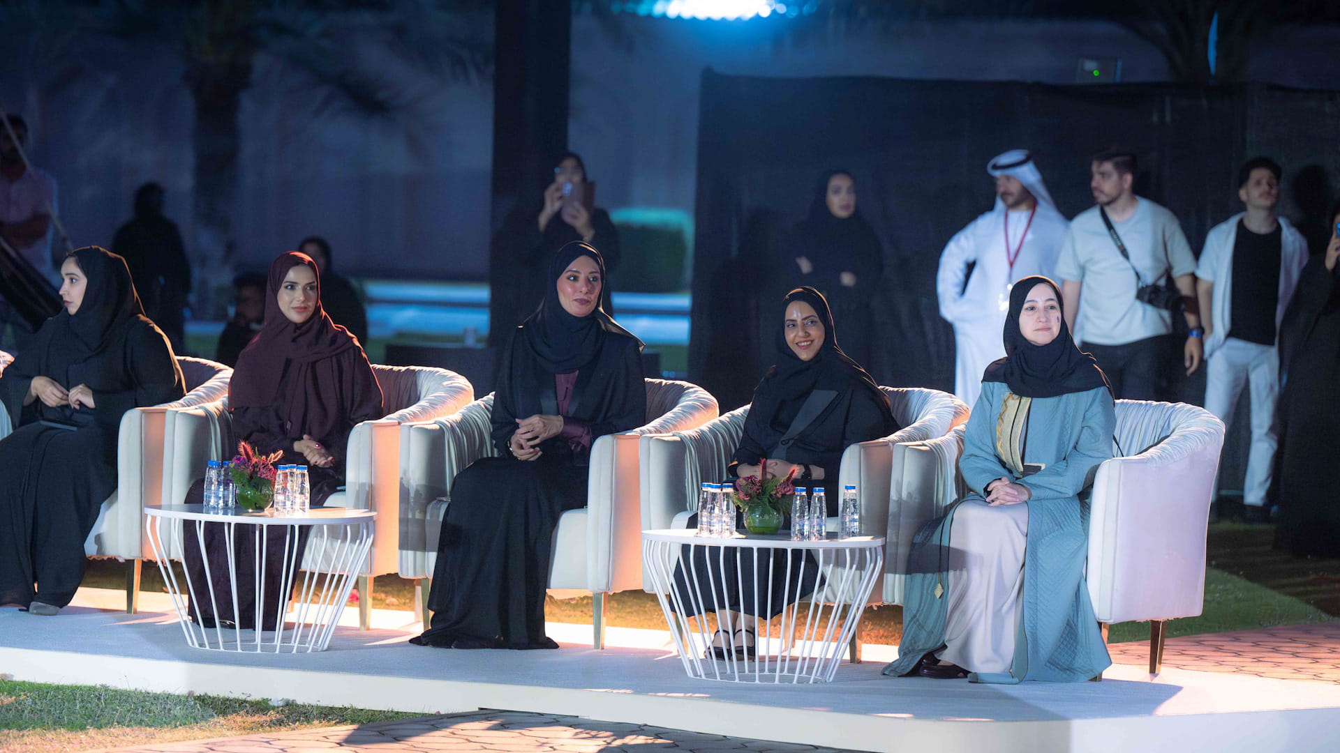 حاكم الشارقة يشهد تكريم الفائزين بجائزة الشيخ سلطان لطاقات الشباب