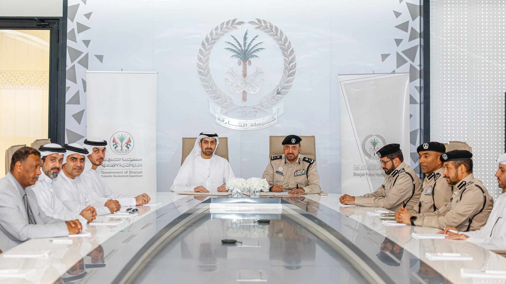 شرطة واقتصادية الشارقة تعززان التعاون المشترك بمجال الربط الرقمي