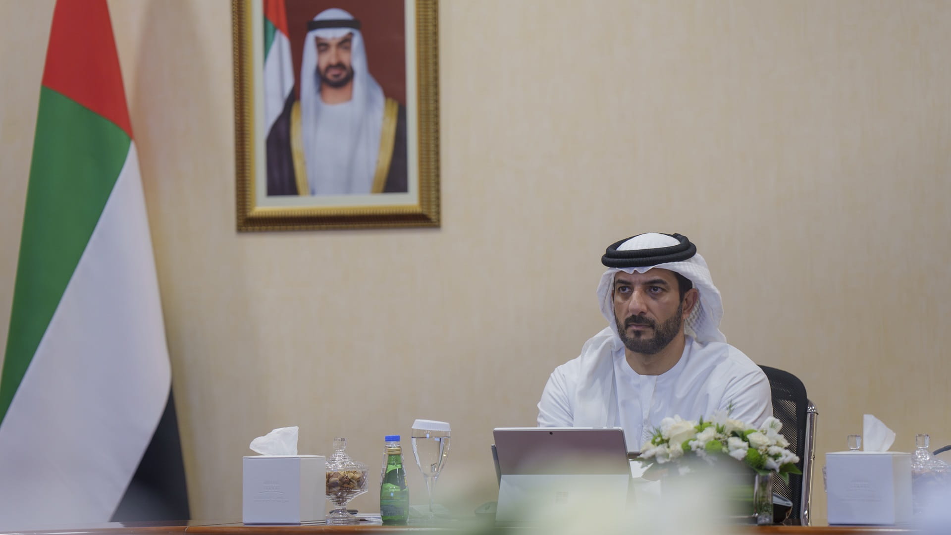 Sultan bin Ahmed follows up on research projects at UOS