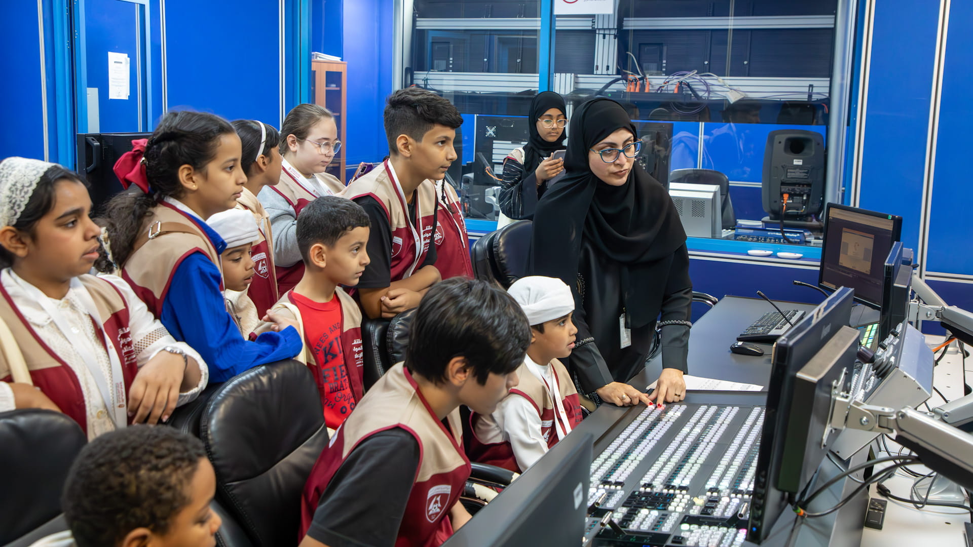 Media Talents Forum introduces members to radio, television work 