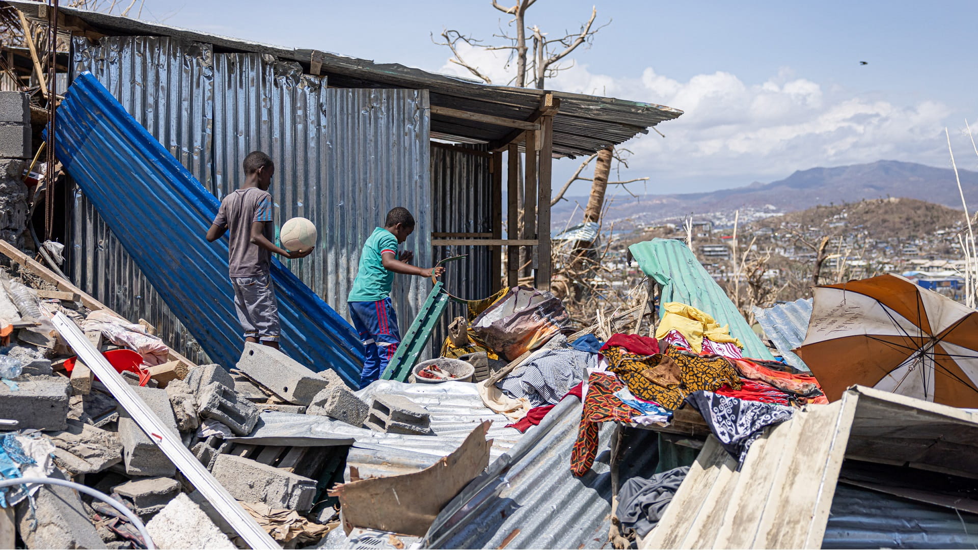 Death toll from Cyclone Chido rises to 76 in Mozambique 