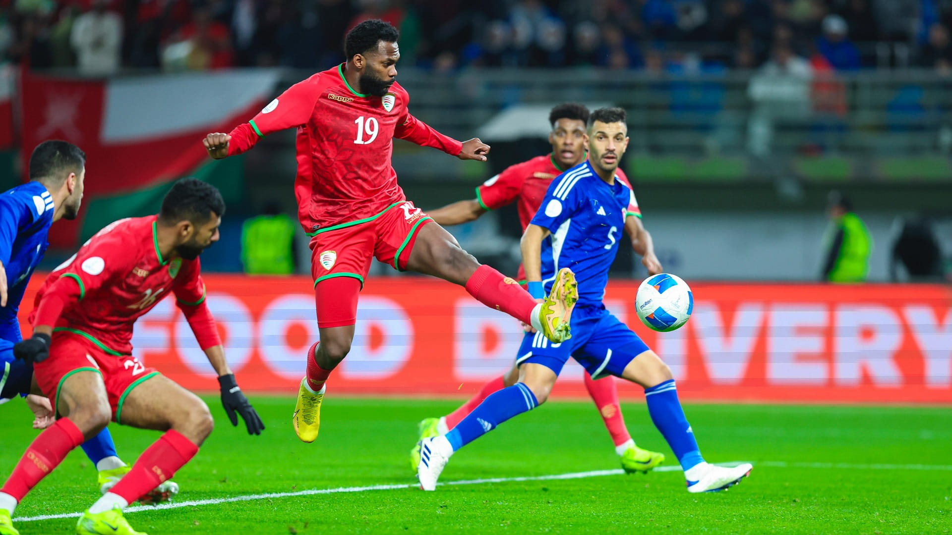 الكويت وعُمان تتعادلان في المباراة الافتتاحية لـ"خليجي 26" 