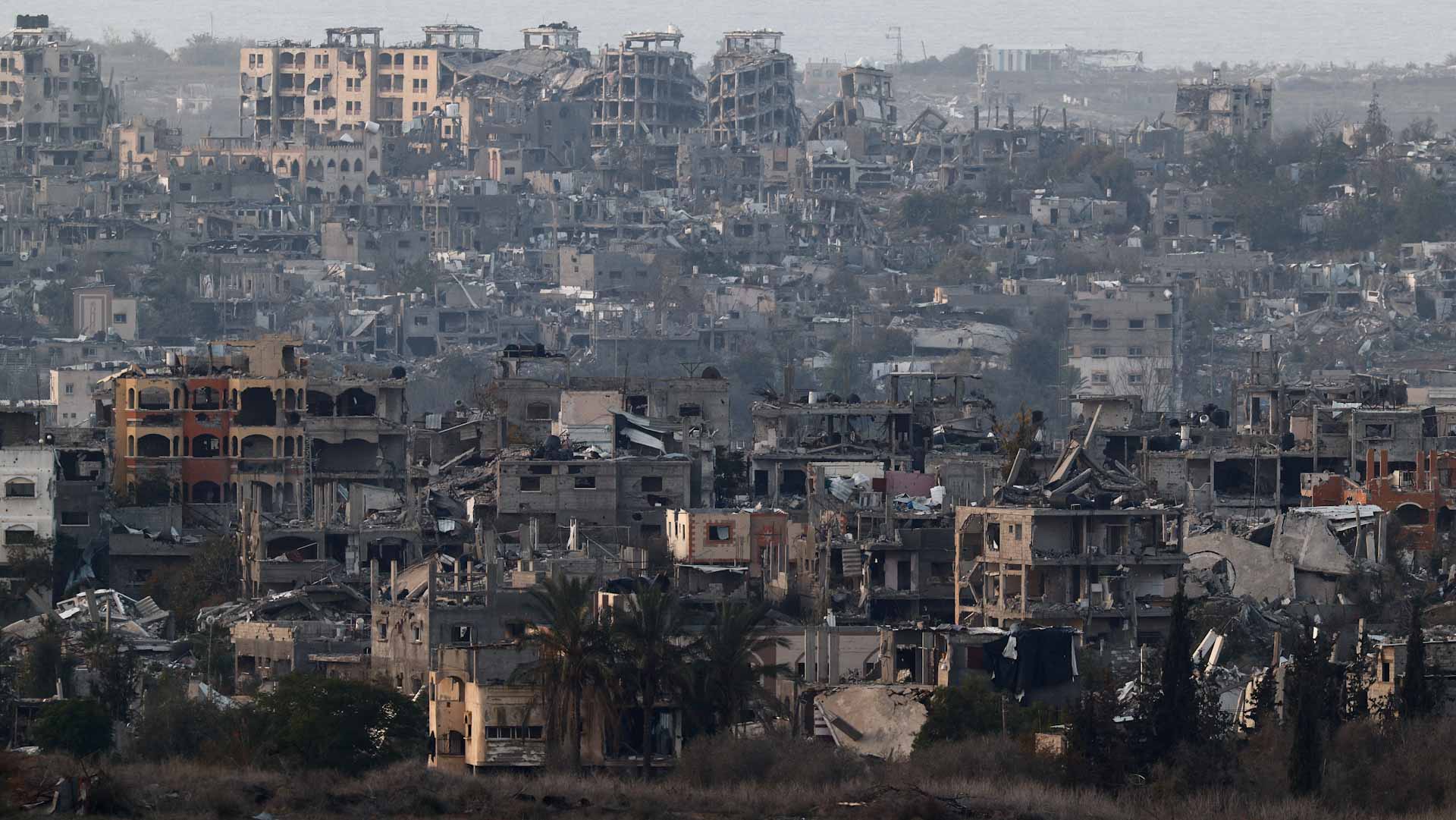 Israeli army forces patients out of north Gaza hospital 