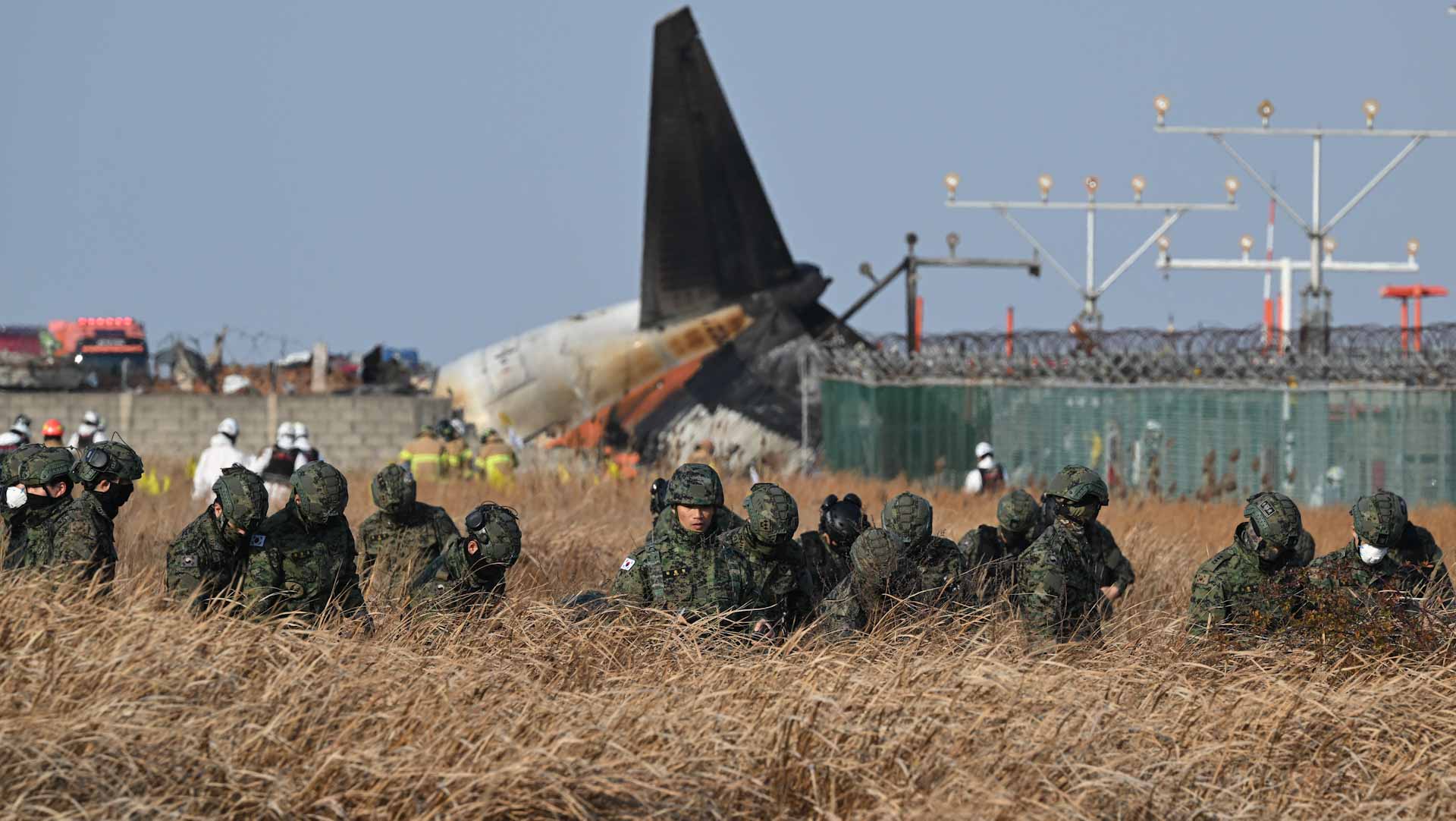 ارتفاع عدد ضحايا تحطم الطائرة الكورية إلى 179 قتيلاً ونجاة اثنين 