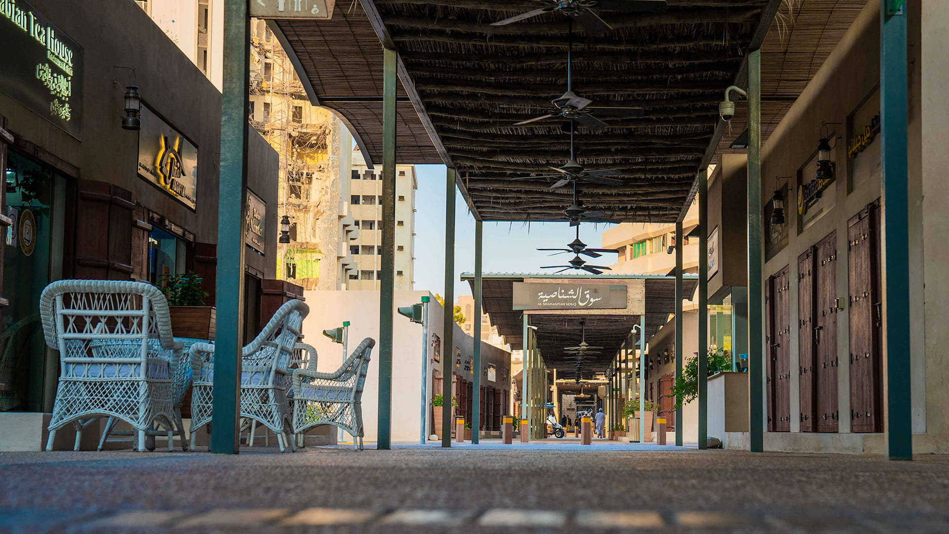 سوق الشناصية: تجربة تسوق تروي حكايات الشارقة القديمة 