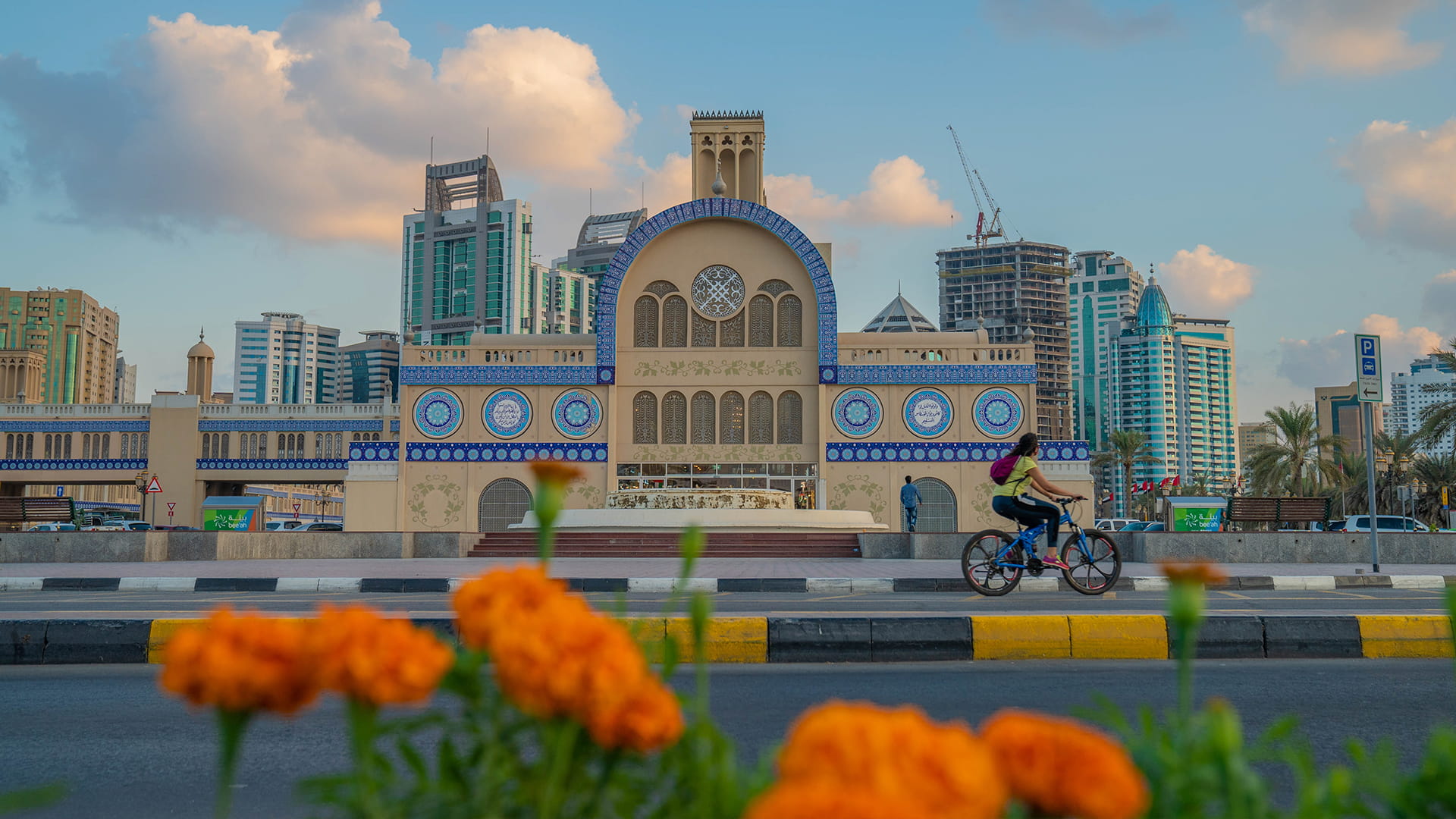 السوق المركزي في الشارقة يحافظ على أصالة الماضي 