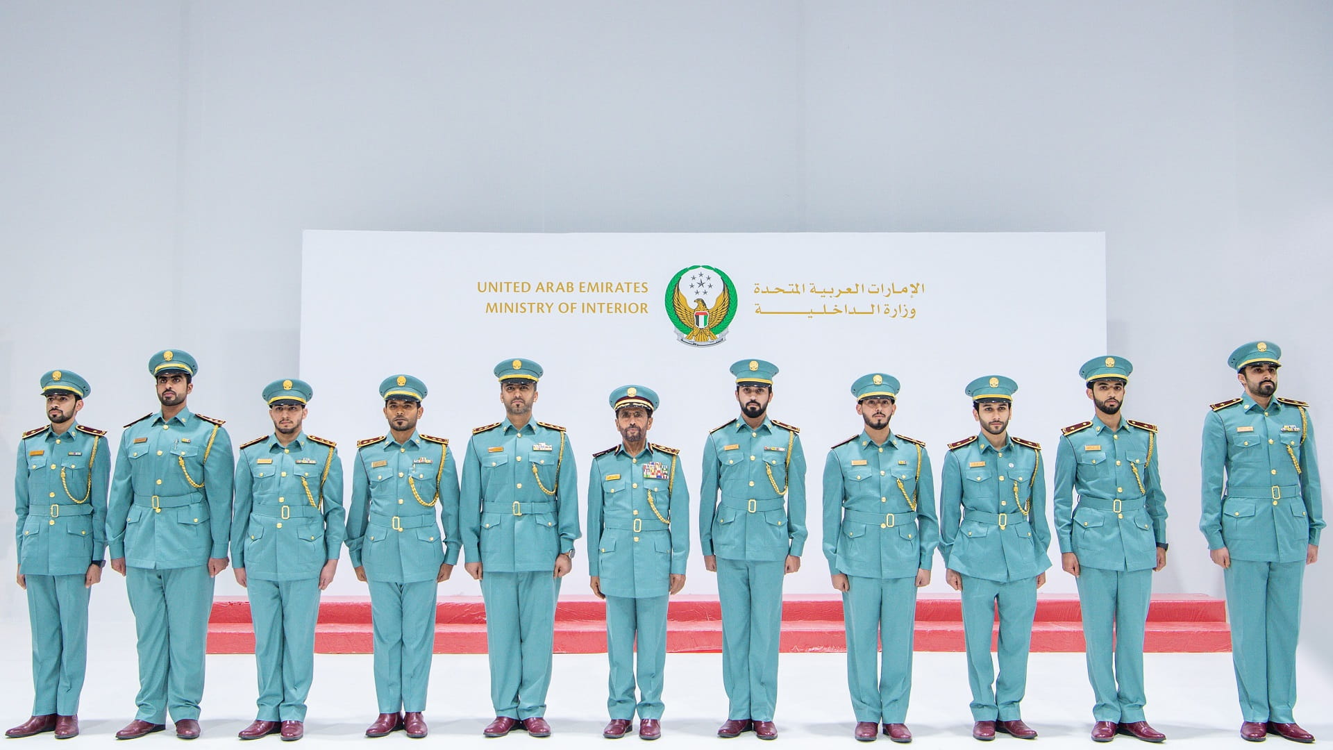 صورة بعنوان: تكريم 10 ضباط من وزارة الداخلية تخرجوا من أكاديميات عالمية مرموقة 