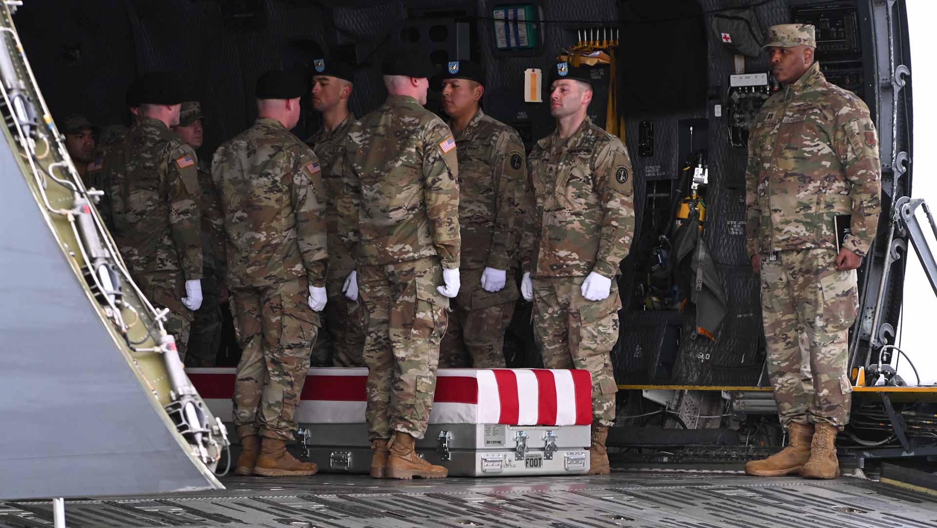 Image for the title: US retaliatory strikes hit Iran-linked targets in Syria, Iraq 