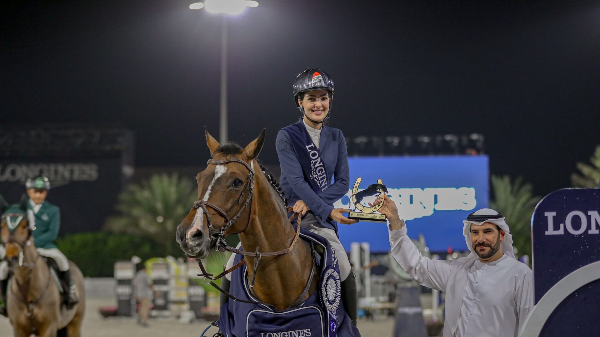 صورة بعنوان: انطلاقة قوية لبطولة كأس حاكم الشارقة الدولية لقفز الحواجز 