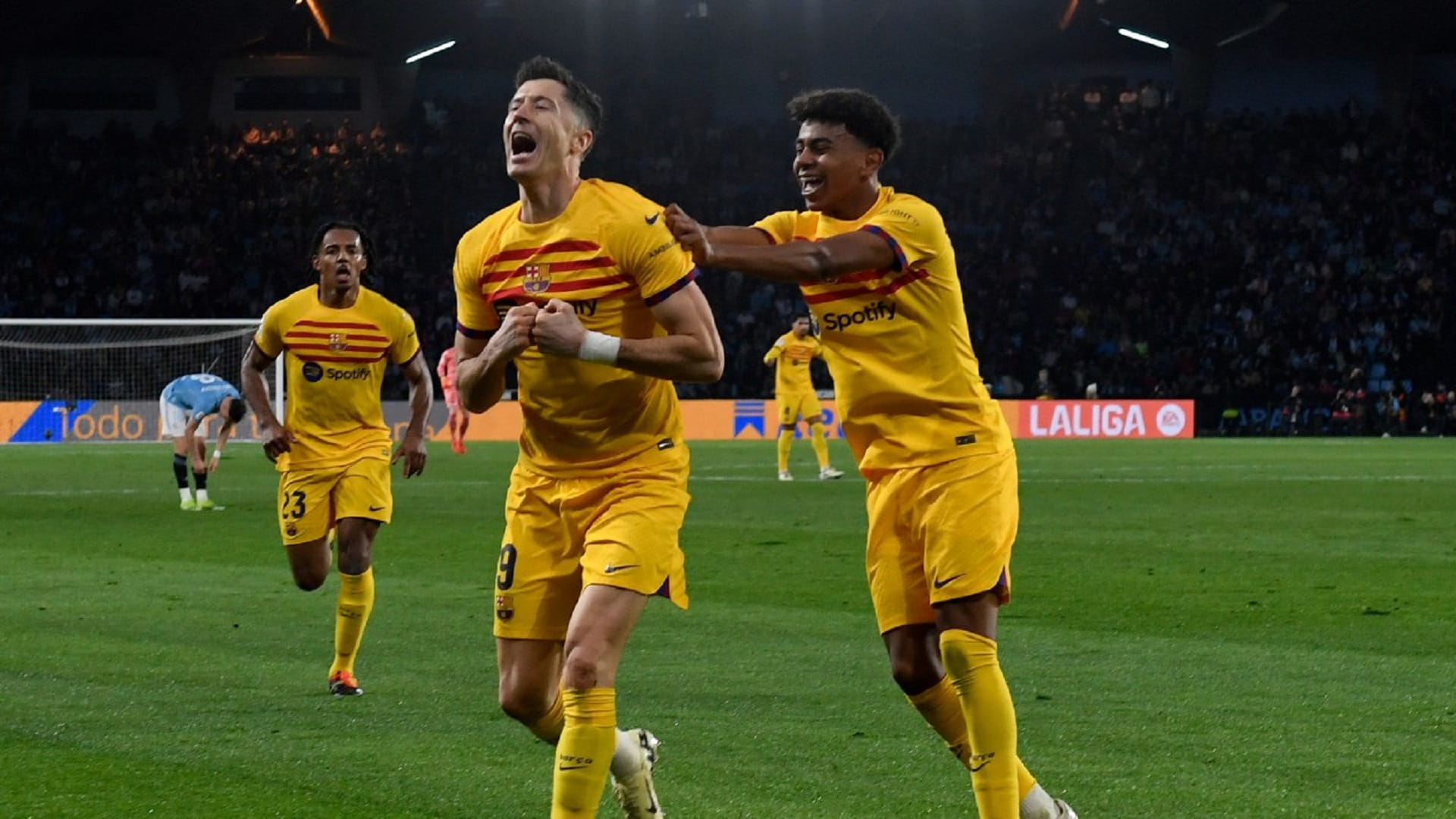 صورة بعنوان: ليفاندوفسكي يقود برشلونة لتخطي سيلتا فيجو في الدوري الإسباني 