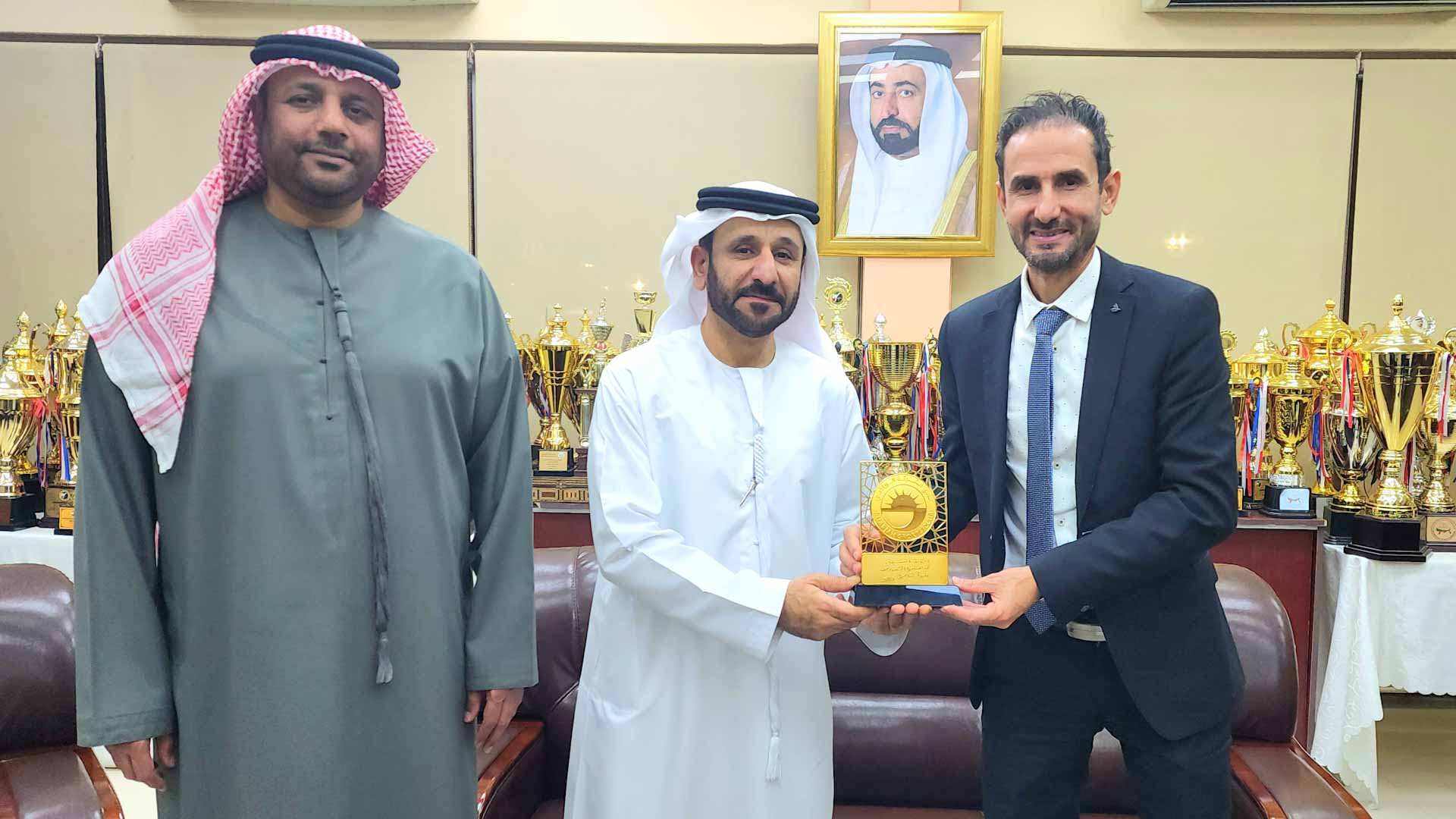 صورة بعنوان: نادي الشارقة الرياضي يبحث التعاون مع الاتحاد العالمي للتايكواندو 