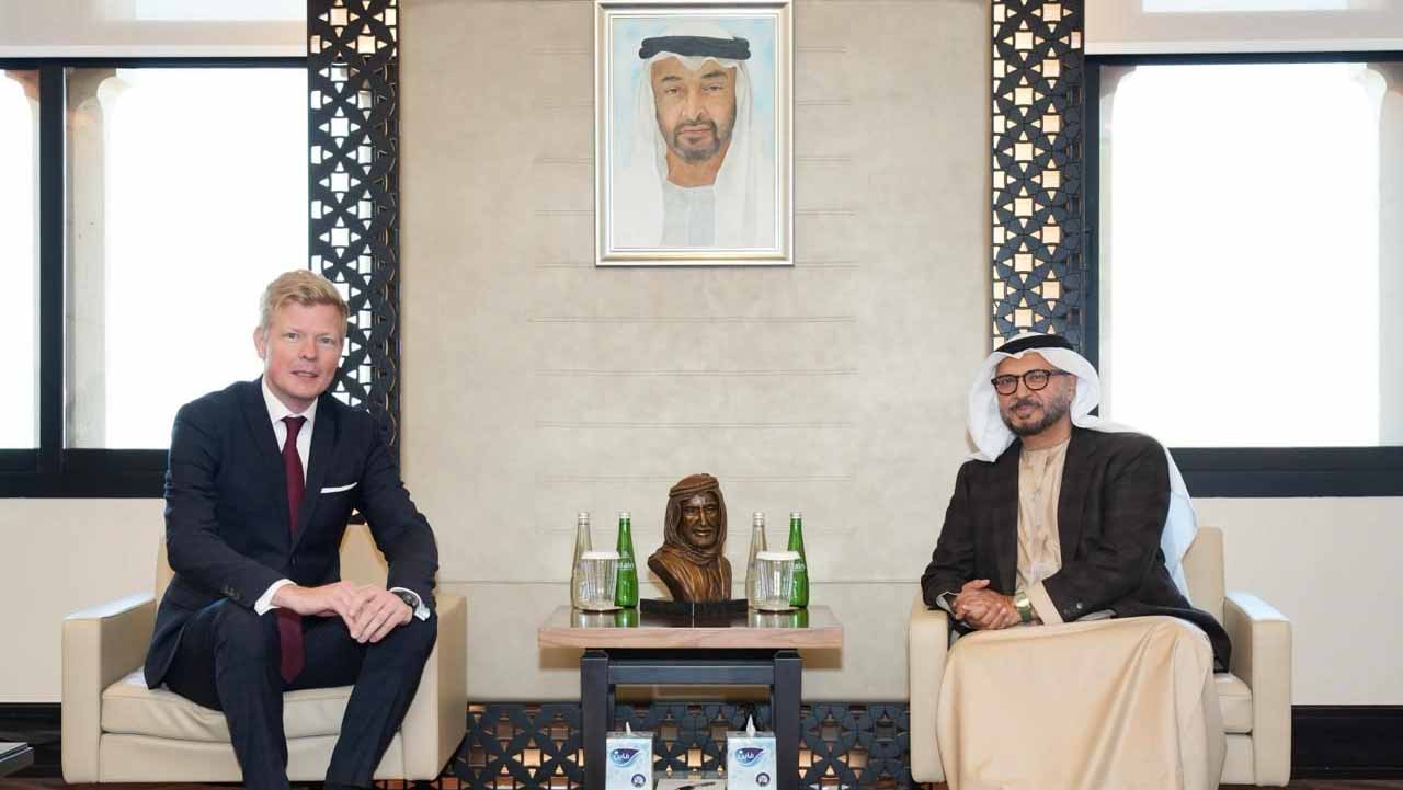 Image for the title: Anwar Gargash meets UN special envoy to Yemen 