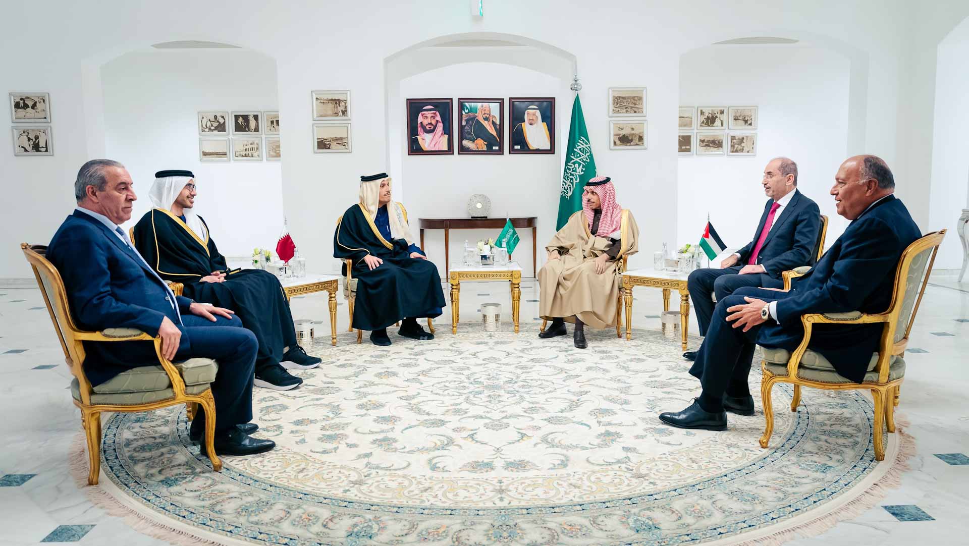 Image for the title: Abdullah bin Zayed participates in Riyadh's ministerial meeting 