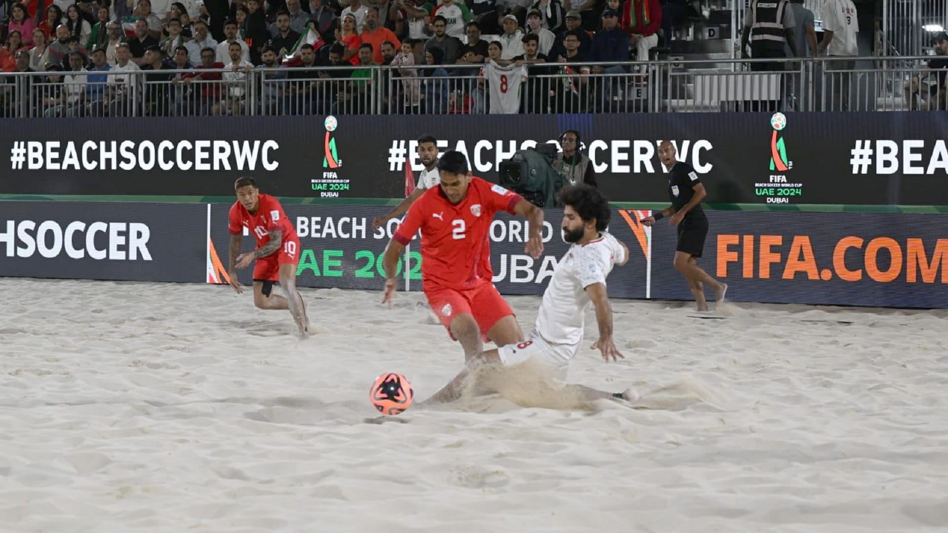 صورة بعنوان: مونديال الشاطئية.. منتخب إيران يفوز على نظيره التاهيتي 5-3 
