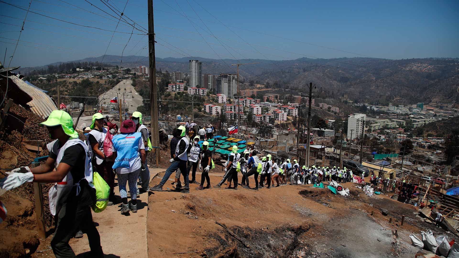Image for the title: Chile's deadly wildfires extinguished 