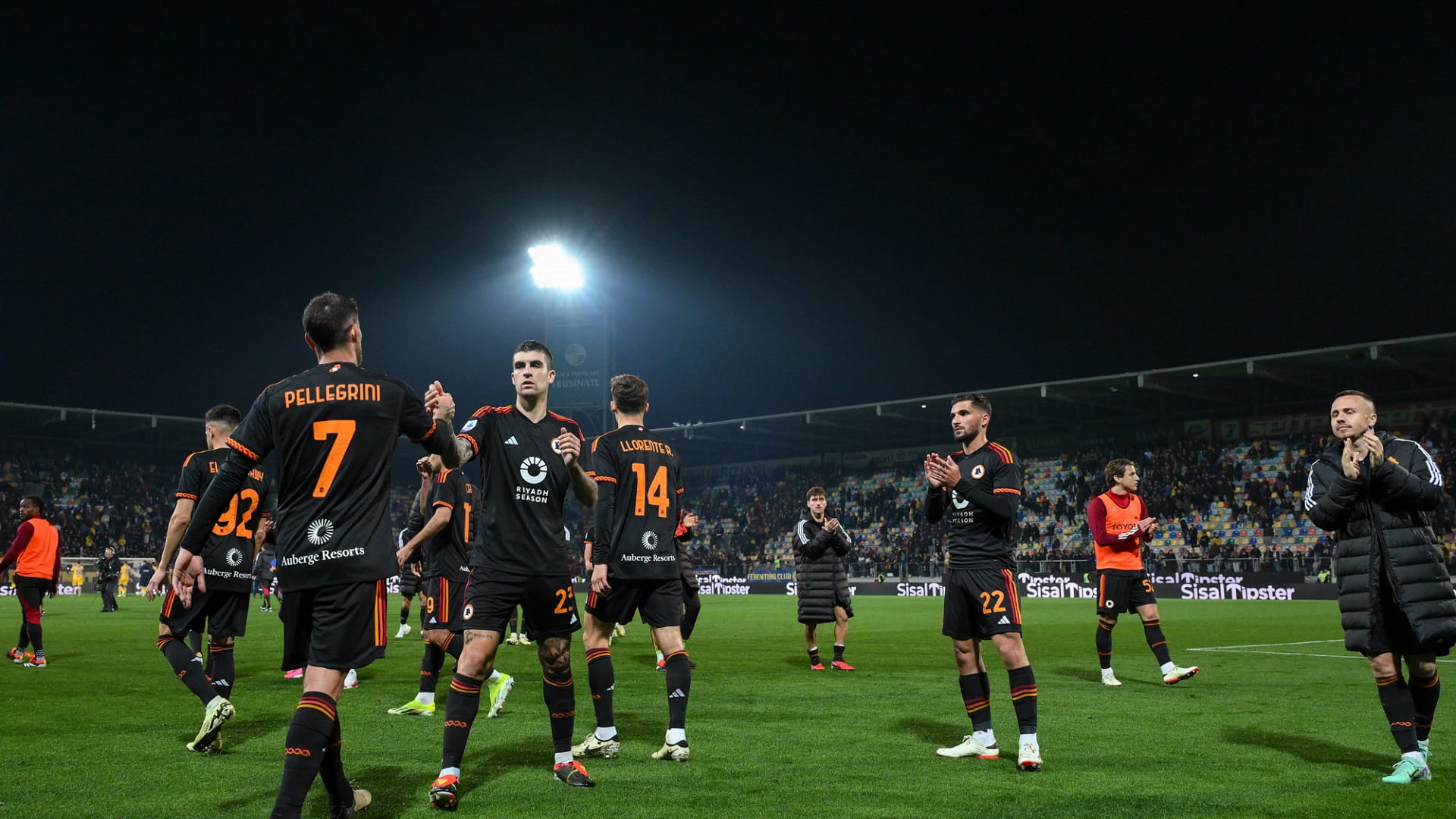 صورة بعنوان: روما يقسو على فروزينوني في الدوري الإيطالي 