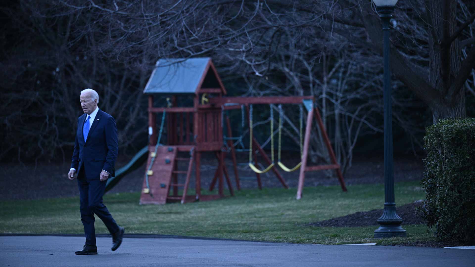 Image for the title: Scholz, Biden warn on Ukraine aid amid US impasse 