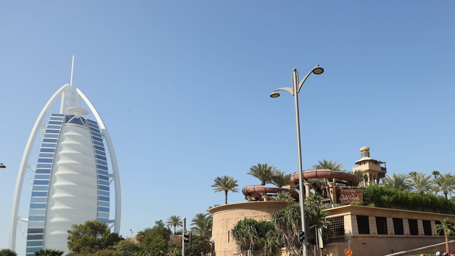 صورة بعنوان: الوطني للأرصاد يتوقع تأثر الدولة بامتداد منخفض جوي الأحد والاثنين 