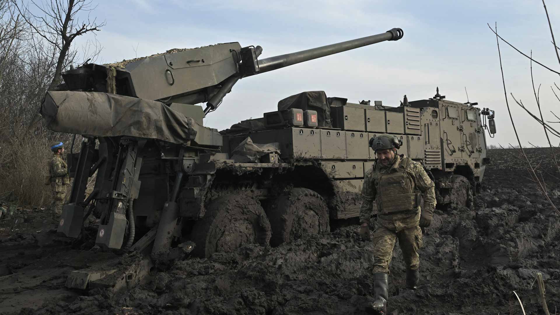 Image for the title: Ukraine says withdraws from position south of embattled Avdiivka 