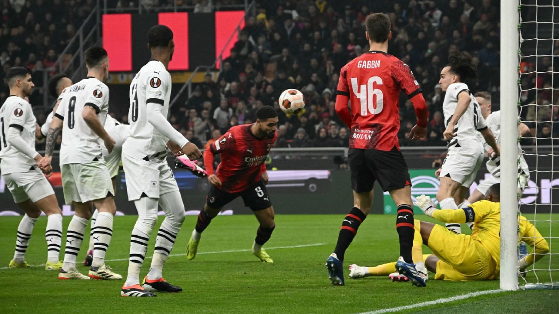 صورة بعنوان: ميلان الإيطالي يقترب من دور الـ16 للدوري الأوروبي  