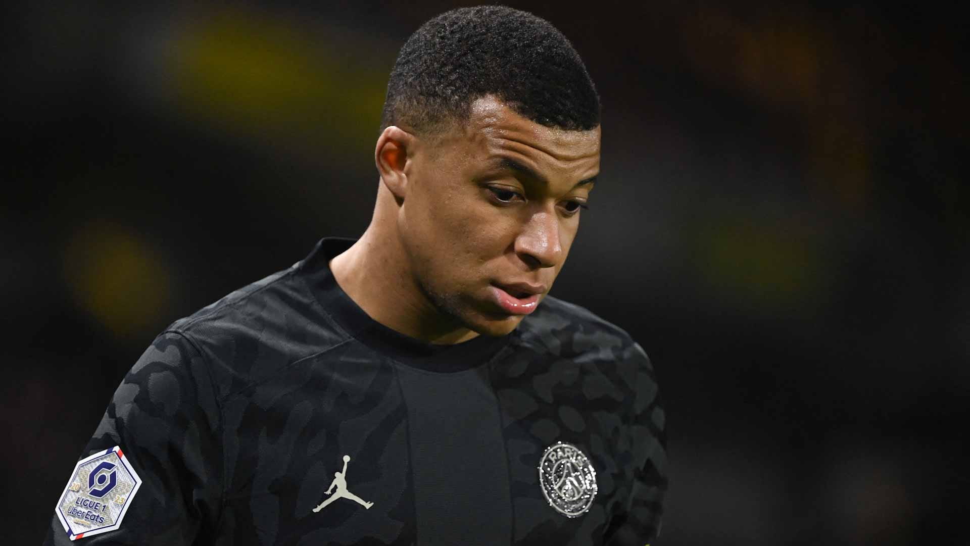 Image for the title: Mbappe scores as sub to help PSG see off Nantes 