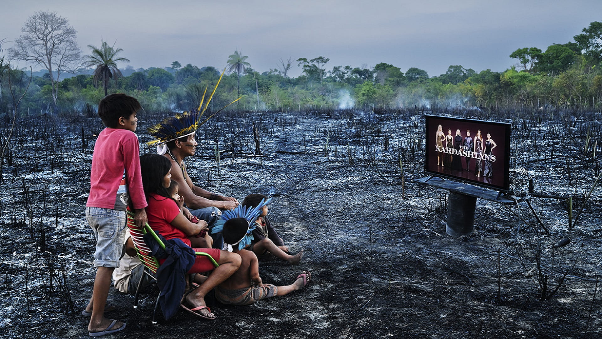 صورة بعنوان: القمة البيئية في "اكسبوجر" تستضيف الناشط البيئي جونيور هيكوراري 