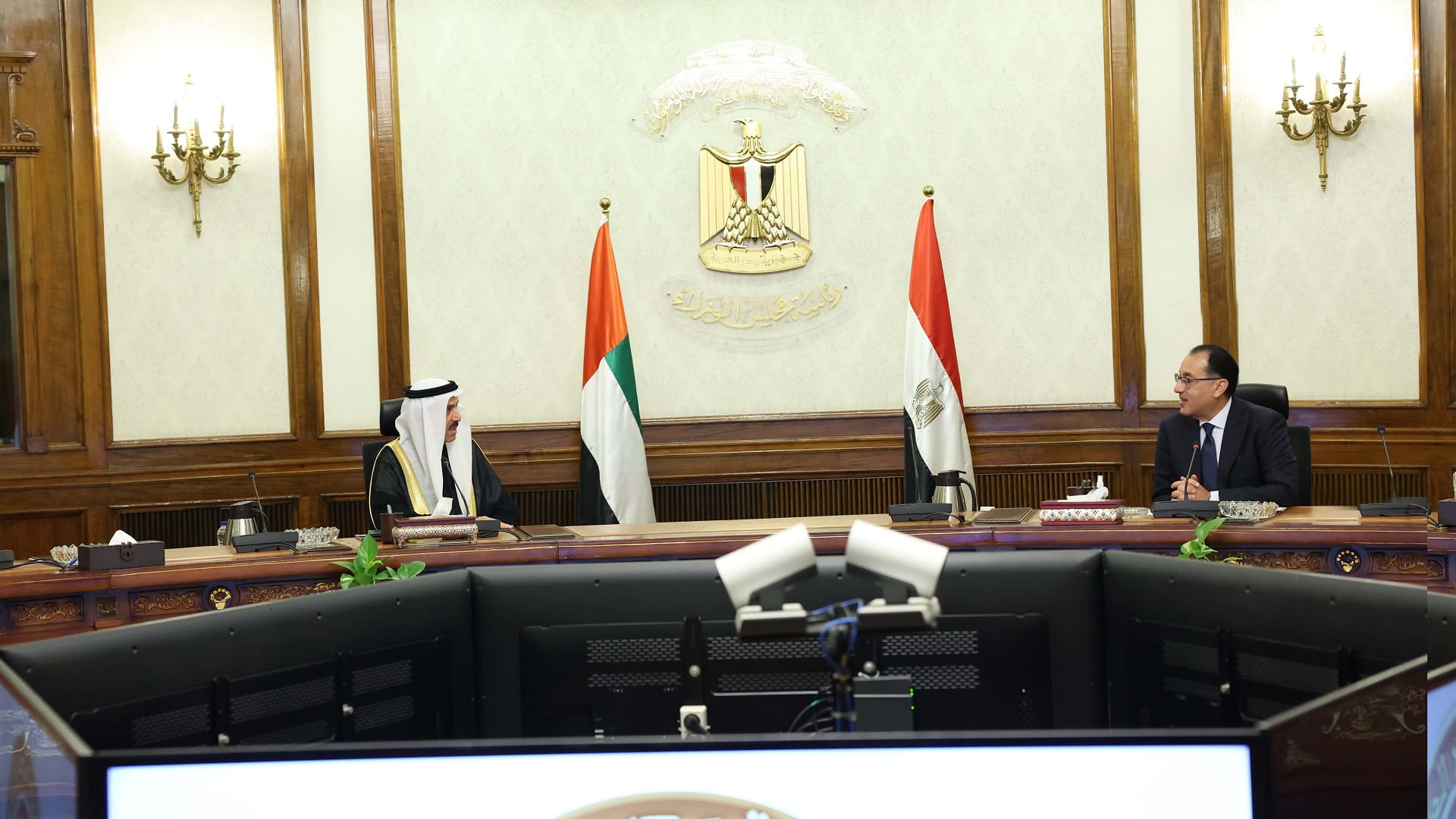 صورة بعنوان: صقر غباش ومدبولي يؤكدان متانة العلاقات الإماراتية – المصرية 