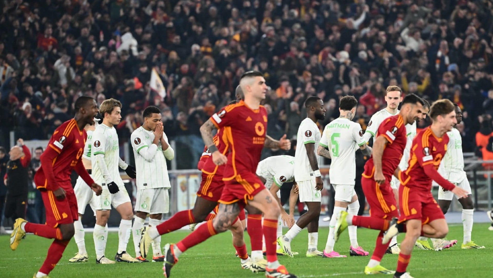 صورة بعنوان: روما يكمل عقد المتأهلين لدور الـ16 بالدوري الأوروبي 