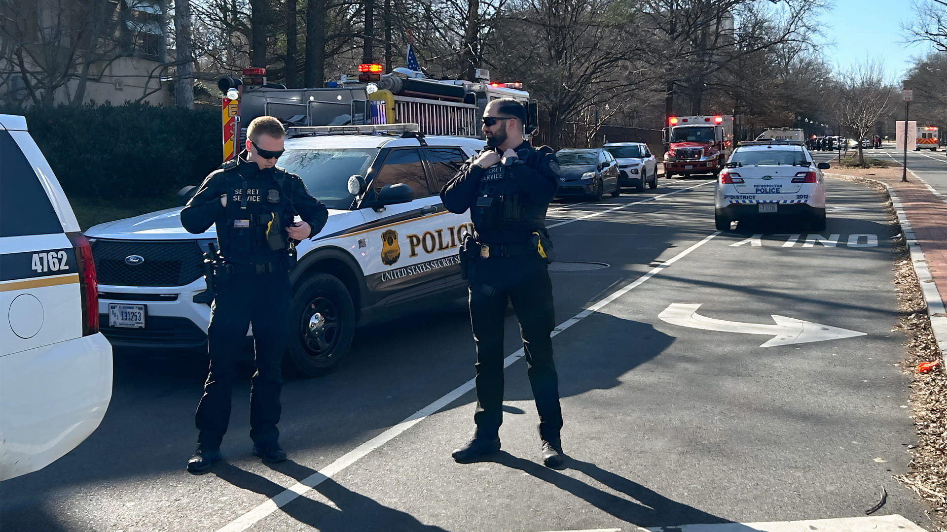 صورة بعنوان: في احتجاج..طيار أميركي يضرم النار بنفسه أمام سفارة إسرائيل بواشنطن 