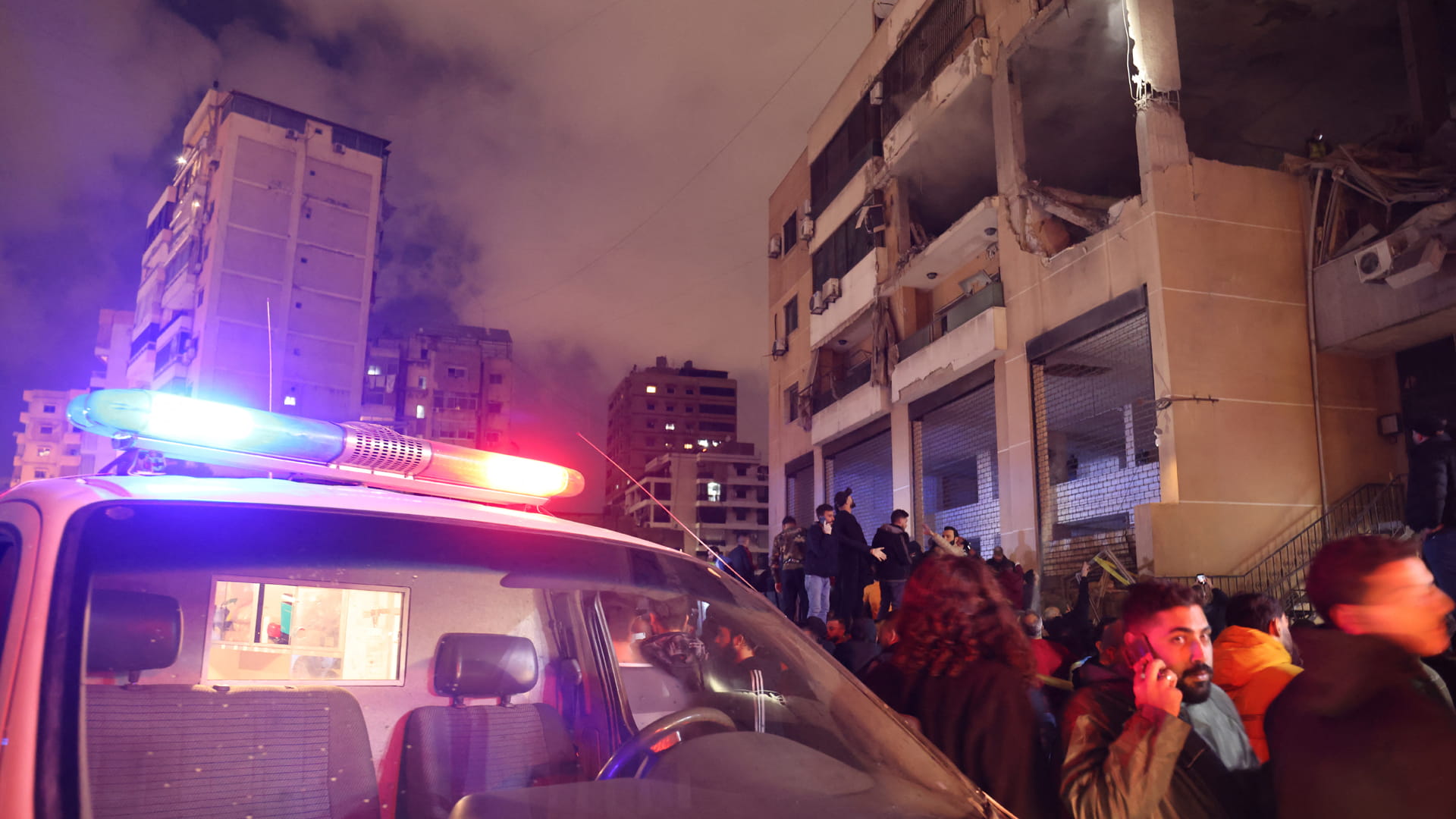 صورة بعنوان: ضربة إسرائيلية في بيروت تحصد حياة قيادي بـ"حماس" و2 من رفاقه 