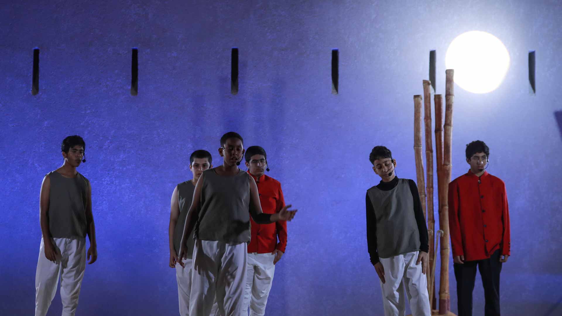 صورة بعنوان: ناشئة الشارقة تختتم "موسم ربع قرن للآداب والفنون" 