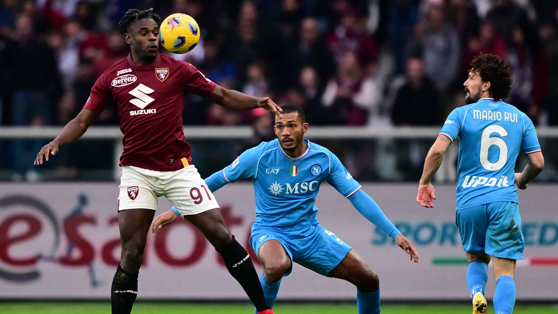 صورة بعنوان: نابولي يسقط أمام تورينو في الدوري الإيطالي 