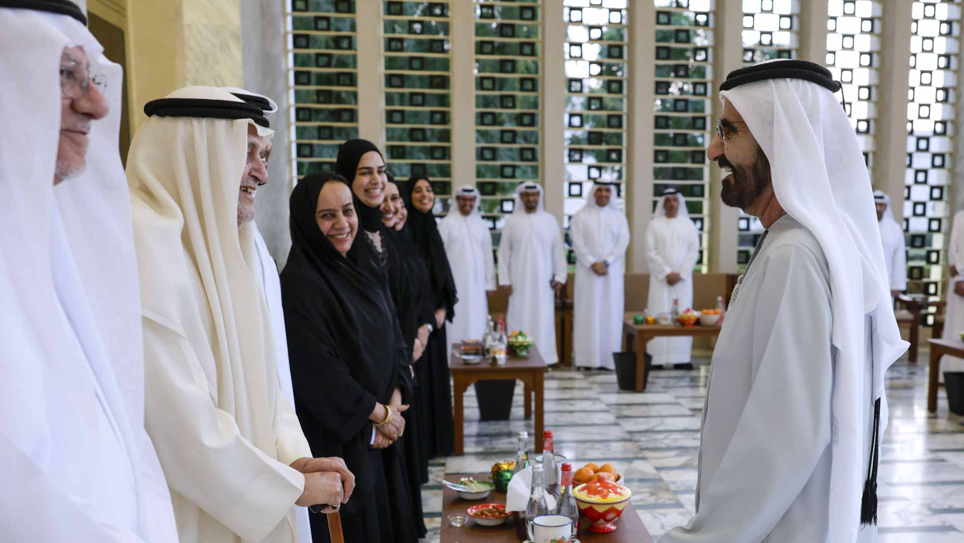 صورة بعنوان: نائب رئيس الدولة يلتقي الفائزين بجائزةمحمد بن راشد للإبداع الرياضي 