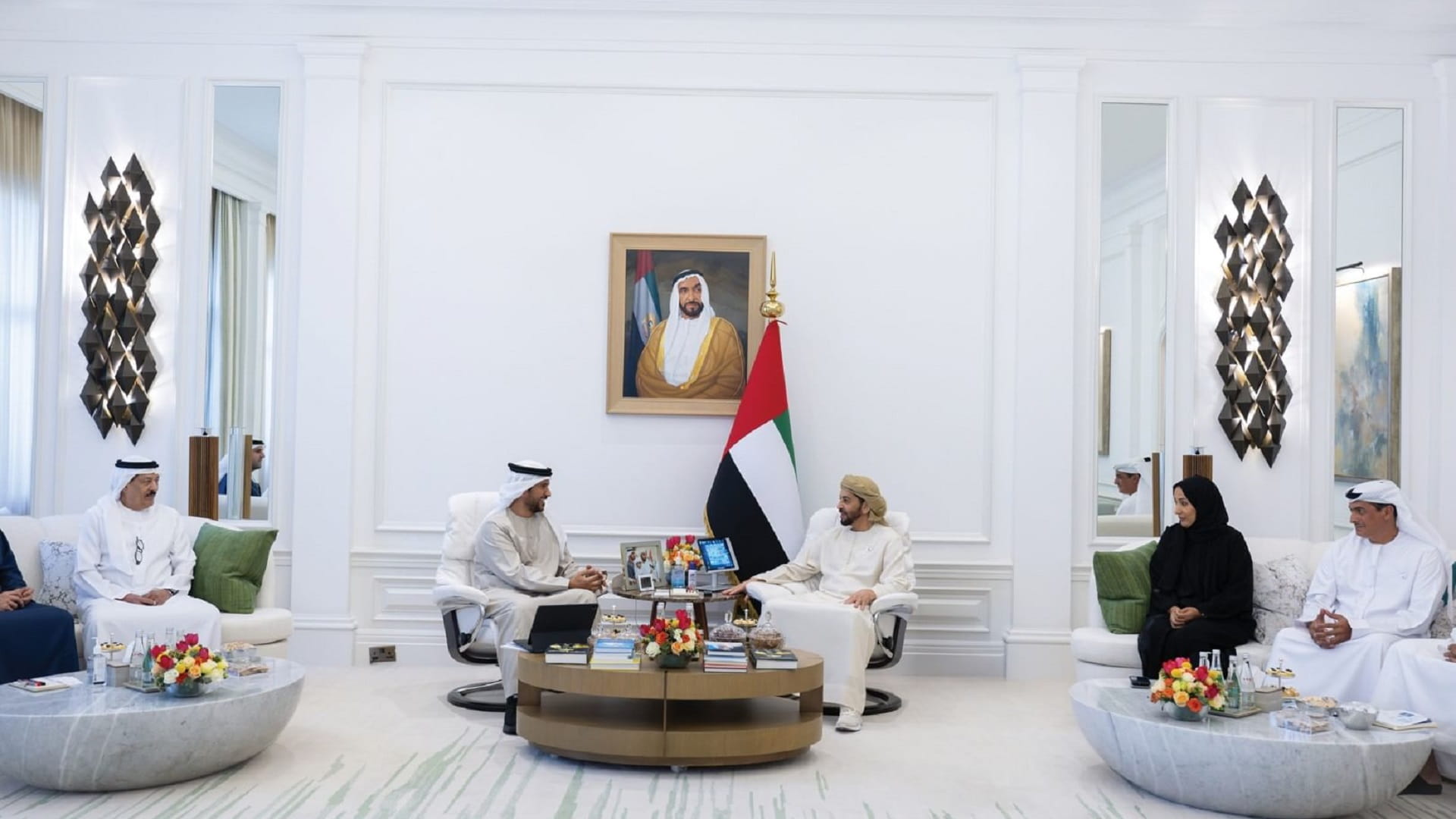 Image for the title: Hamdan bin Zayed reviews energy and water projects in Al Dhafra 
