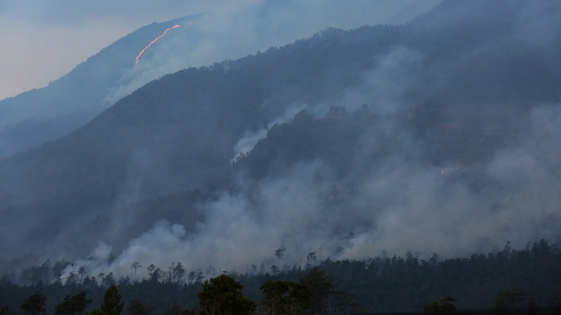 Image for the title: El Nino could make 2024 hotter than record 2023 