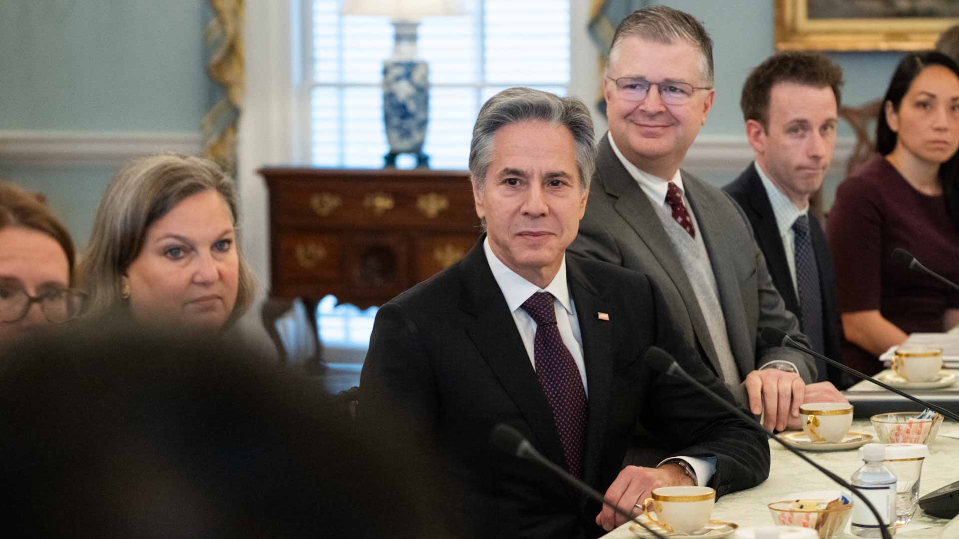 Image for the title: Blinken urges China to maintain cross-strait stability 