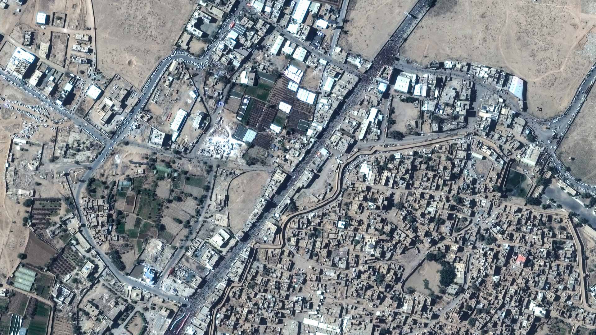 Image for the title: Fresh strikes target Yemen rebels over Red Sea threat 